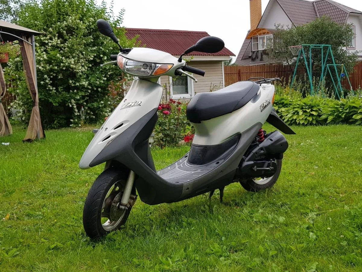Honda Dio scooter