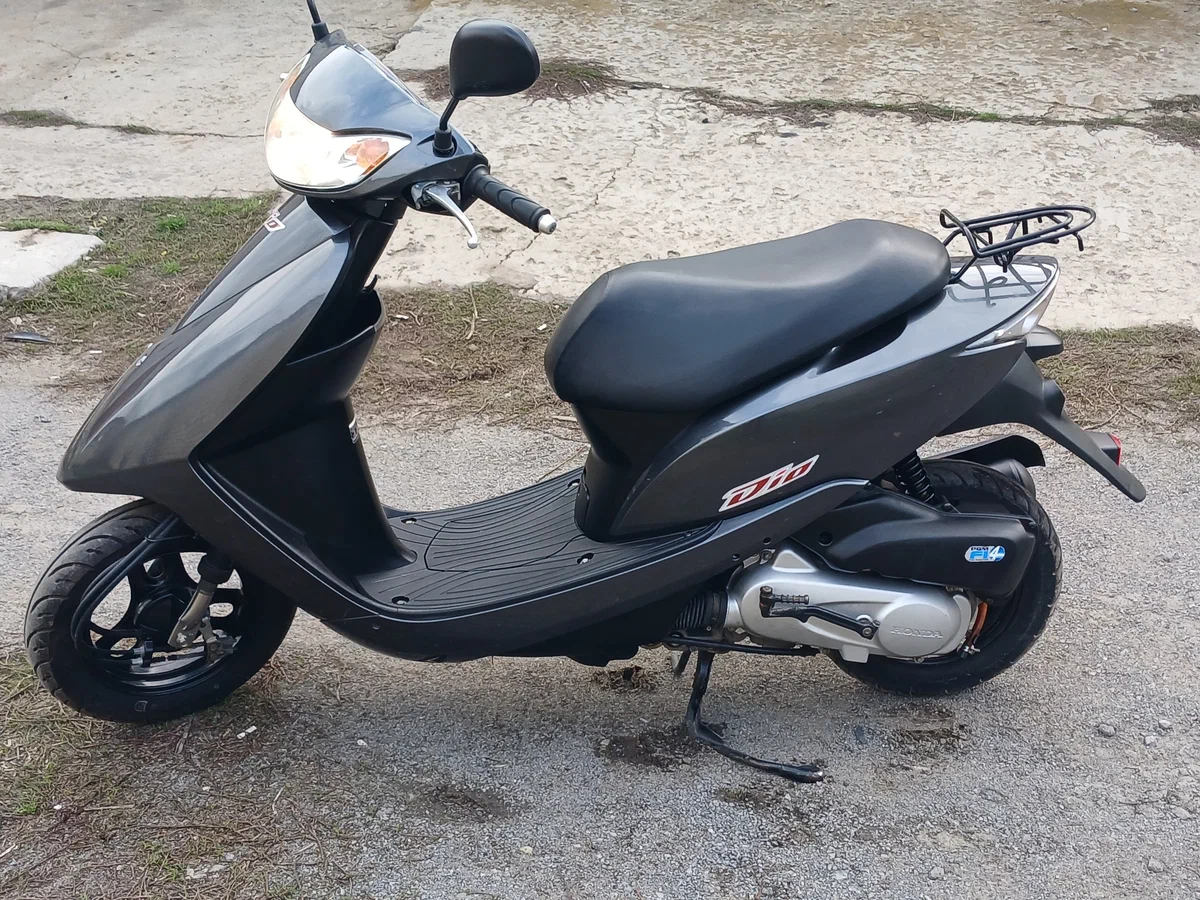 Honda Dio scooter